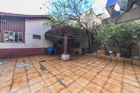 Casa à venda com 140m², 5 quartos e 3 vagasQuintal