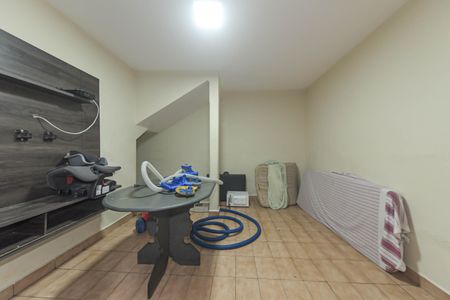 Casa à venda com 140m², 5 quartos e 3 vagasCasa 2 - Sala
