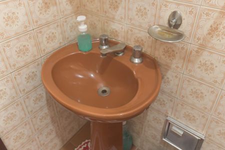 Casa à venda com 140m², 5 quartos e 3 vagasBanheiro Social