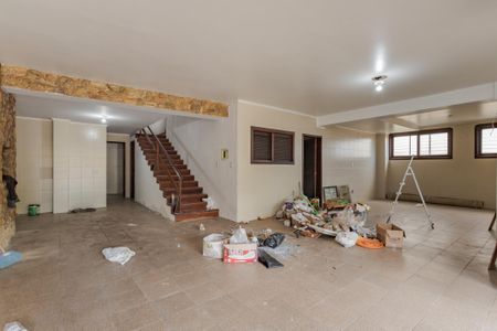 Casa à venda com 313m², 4 quartos e 3 vagas Casa à venda com 313m², 4 quartos e 3 vagasGaragem