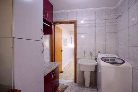 Casa à venda com 175m², 3 quartos e 2 vagas Casa à venda com 175m², 3 quartos e 2 vagasÁrea de Serviço