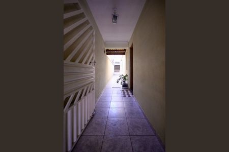 Casa à venda com 175m², 3 quartos e 2 vagas Casa à venda com 175m², 3 quartos e 2 vagasEntrada