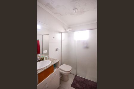 Casa à venda com 175m², 3 quartos e 2 vagas Casa à venda com 175m², 3 quartos e 2 vagasBanheiro da Suíte