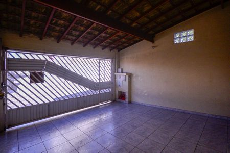 Casa à venda com 175m², 3 quartos e 2 vagas Casa à venda com 175m², 3 quartos e 2 vagasGaragem
