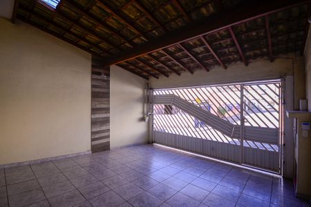 Casa à venda com 175m², 3 quartos e 2 vagas Casa à venda com 175m², 3 quartos e 2 vagasGaragem