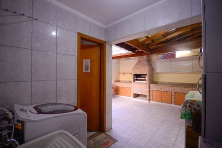 Casa à venda com 175m², 3 quartos e 2 vagas Casa à venda com 175m², 3 quartos e 2 vagasÁrea de Serviço