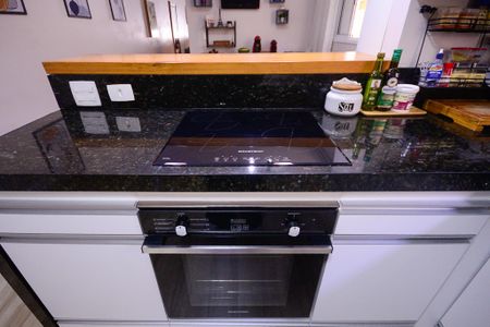 Casa à venda com 175m², 3 quartos e 2 vagas Casa à venda com 175m², 3 quartos e 2 vagasCozinha