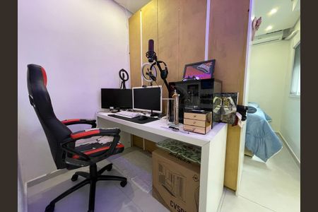 Apartamento à venda com 32m², 1 quarto e sem vaga Apartamento à venda com 32m², 1 quarto e sem vagaEscritório