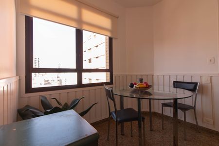 Apartamento à venda com 220m², 5 quartos e 3 vagasCopa