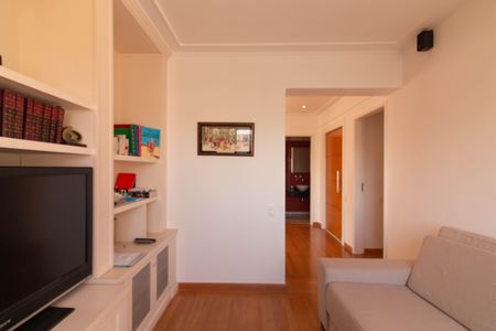 Apartamento à venda com 220m², 5 quartos e 3 vagasSala de TV