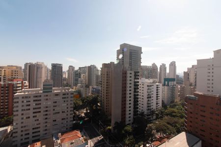 Apartamento à venda com 220m², 5 quartos e 3 vagasVista da Suite 2