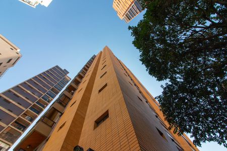 Apartamento à venda com 220m², 5 quartos e 3 vagasFachada