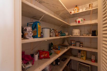 Apartamento à venda com 220m², 5 quartos e 3 vagasDespensa