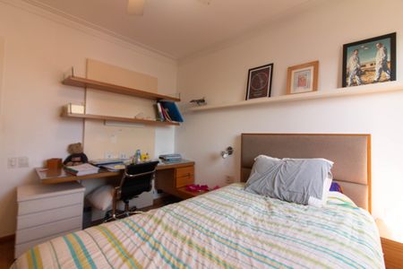 Apartamento à venda com 220m², 5 quartos e 3 vagasSuíte 1