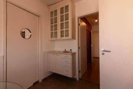 Apartamento à venda com 220m², 5 quartos e 3 vagasCopa