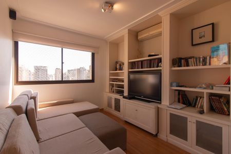 Apartamento à venda com 220m², 5 quartos e 3 vagasSala de TV