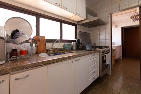 Apartamento à venda com 220m², 5 quartos e 3 vagasCozinha