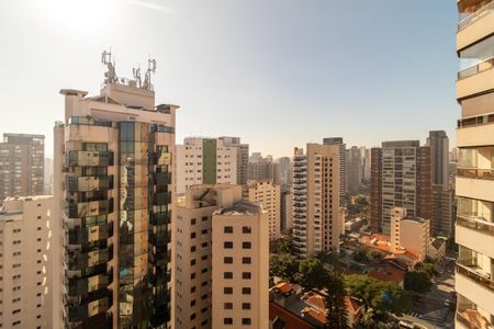 Apartamento para alugar com 246m², 5 quartos e 4 vagas Apartamento para alugar com 246m², 5 quartos e 4 vagasVista da Suíte 1