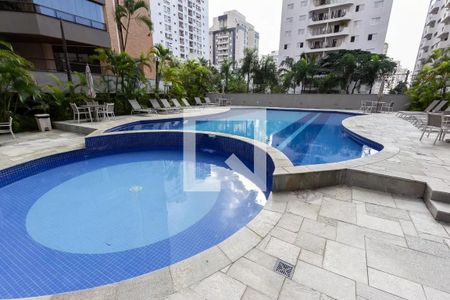Apartamento para alugar com 246m², 5 quartos e 4 vagas Apartamento para alugar com 246m², 5 quartos e 4 vagasArea Comum - Piscina