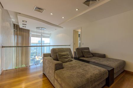 Apartamento para alugar com 220m², 2 quartos e 3 vagas Apartamento para alugar com 220m², 2 quartos e 3 vagasSala de TV