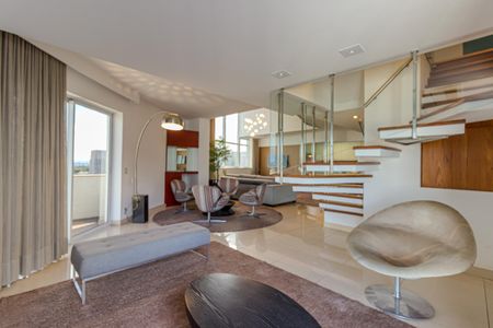 Apartamento para alugar com 220m², 2 quartos e 3 vagas Apartamento para alugar com 220m², 2 quartos e 3 vagasSala