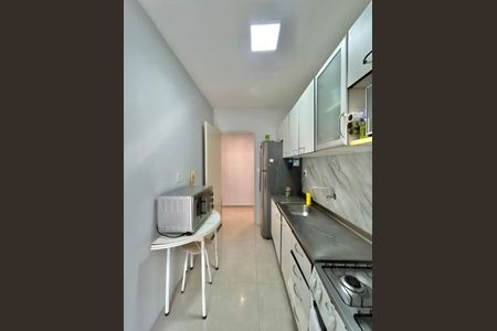 Apartamento à venda com 106m², 2 quartos e 1 vaga Apartamento à venda com 106m², 2 quartos e 1 vagaCozinha