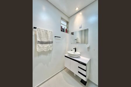 Apartamento à venda com 106m², 2 quartos e 1 vaga Apartamento à venda com 106m², 2 quartos e 1 vagaBanheiro Social