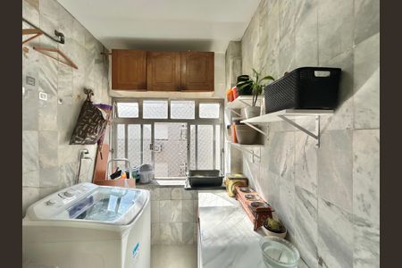 Apartamento à venda com 106m², 2 quartos e 1 vaga Apartamento à venda com 106m², 2 quartos e 1 vagaÁrea de Serviço