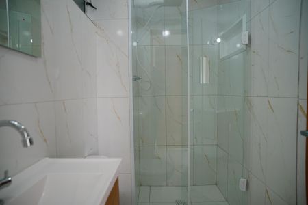 Apartamento à venda com 71m², 2 quartos e 1 vaga Apartamento à venda com 71m², 2 quartos e 1 vagaBanheiro