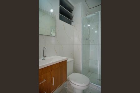 Apartamento à venda com 71m², 2 quartos e 1 vaga Apartamento à venda com 71m², 2 quartos e 1 vagaBanheiro