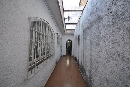 Casa à venda com 148m², 2 quartos e 2 vagasCorredor Lateral