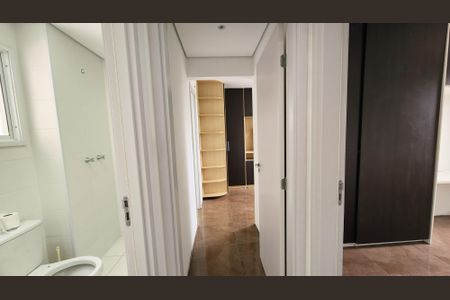 Apartamento à venda com 72m², 2 quartos e 2 vagasCorredor