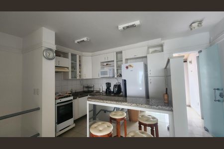 Apartamento para alugar com 180m², 2 quartos e 2 vagasCozinha