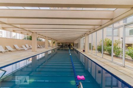 Apartamento à venda com 134m², 3 quartos e 2 vagas Apartamento à venda com 134m², 3 quartos e 2 vagasArea Comum - Piscina Coberta