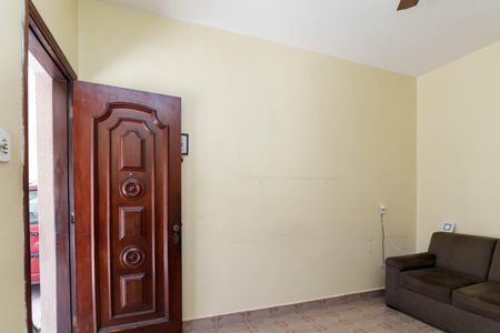 Casa à venda com 200m², 4 quartos e 4 vagas Casa à venda com 200m², 4 quartos e 4 vagasSala