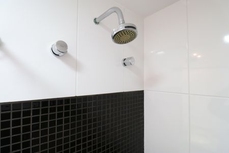 Apartamento à venda com 80m², 2 quartos e 2 vagasBanheiro da Suíte 1