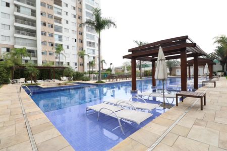 Apartamento à venda com 80m², 2 quartos e 2 vagasÁrea comum - Piscina