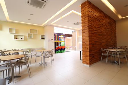 Apartamento à venda com 80m², 2 quartos e 2 vagasÁrea comum - Salão de festas infantil