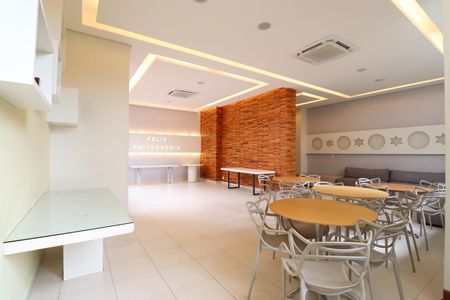 Apartamento à venda com 80m², 2 quartos e 2 vagasÁrea comum - Salão de festas infantil