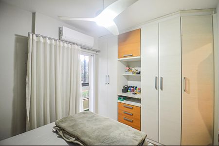 Apartamento à venda com 110m², 3 quartos e 2 vagas Apartamento à venda com 110m², 3 quartos e 2 vagasSuíte