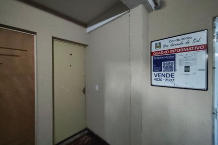 Apartamento à venda com 52m², 2 quartos e 1 vaga Apartamento à venda com 52m², 2 quartos e 1 vagaPlaquinha