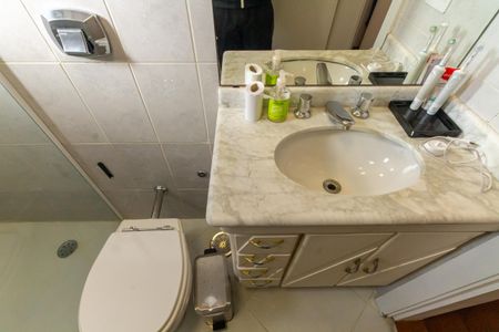 Apartamento à venda com 115m², 3 quartos e 3 vagas Apartamento à venda com 115m², 3 quartos e 3 vagasBanheiro Social