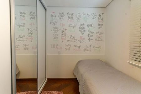 Apartamento à venda com 115m², 3 quartos e 3 vagas Apartamento à venda com 115m², 3 quartos e 3 vagasQuarto 1