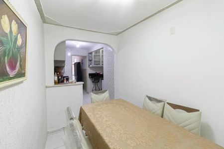 Casa à venda com 110m², 3 quartos e 3 vagas Casa à venda com 110m², 3 quartos e 3 vagasCopa