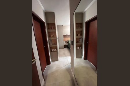 Casa à venda com 295m², 3 quartos e 4 vagas Casa à venda com 295m², 3 quartos e 4 vagasFoto 02