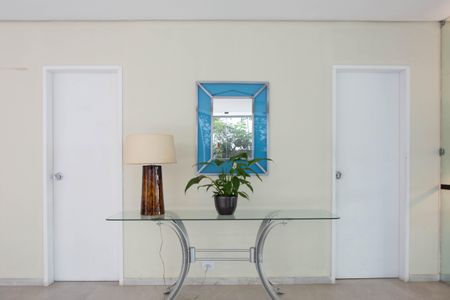 Apartamento à venda com 158m², 2 quartos e 2 vagas Apartamento à venda com 158m², 2 quartos e 2 vagasHall de entrada