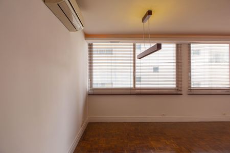 Apartamento à venda com 158m², 2 quartos e 2 vagas Apartamento à venda com 158m², 2 quartos e 2 vagasSala
