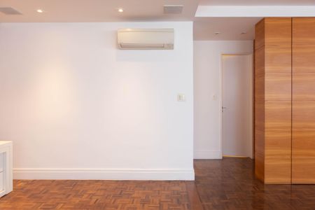 Apartamento à venda com 158m², 2 quartos e 2 vagas Apartamento à venda com 158m², 2 quartos e 2 vagasSala