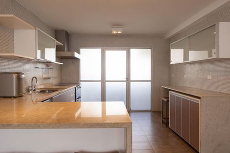 Apartamento à venda com 158m², 2 quartos e 2 vagas Apartamento à venda com 158m², 2 quartos e 2 vagasCozinha