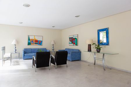 Apartamento à venda com 158m², 2 quartos e 2 vagas Apartamento à venda com 158m², 2 quartos e 2 vagasHall social